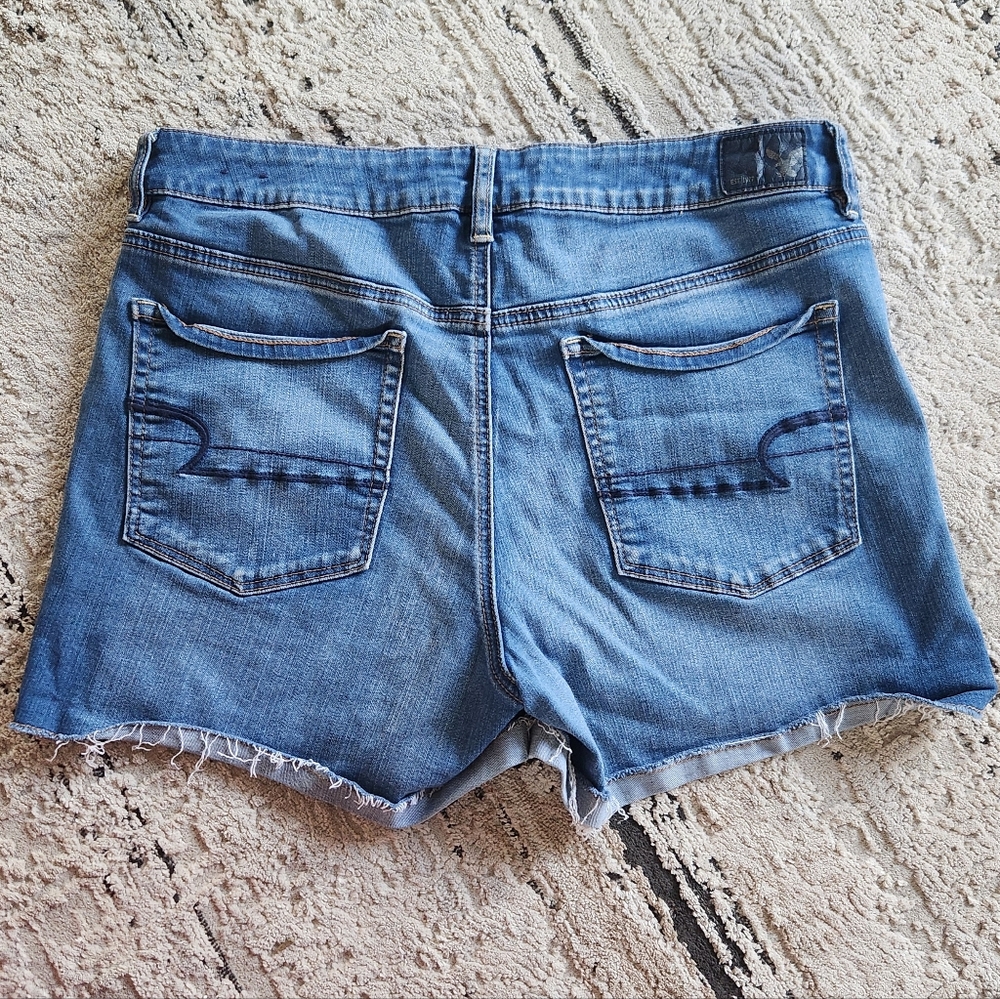 American Eagle Hi Rise Shortie